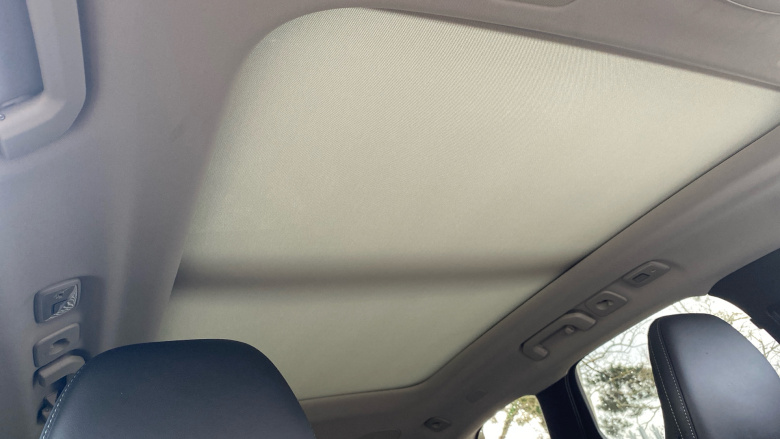 Volvo XC60 2.0 T8 [455] RC PHEV Ultimate Dark 5dr AWD Gtron Estate